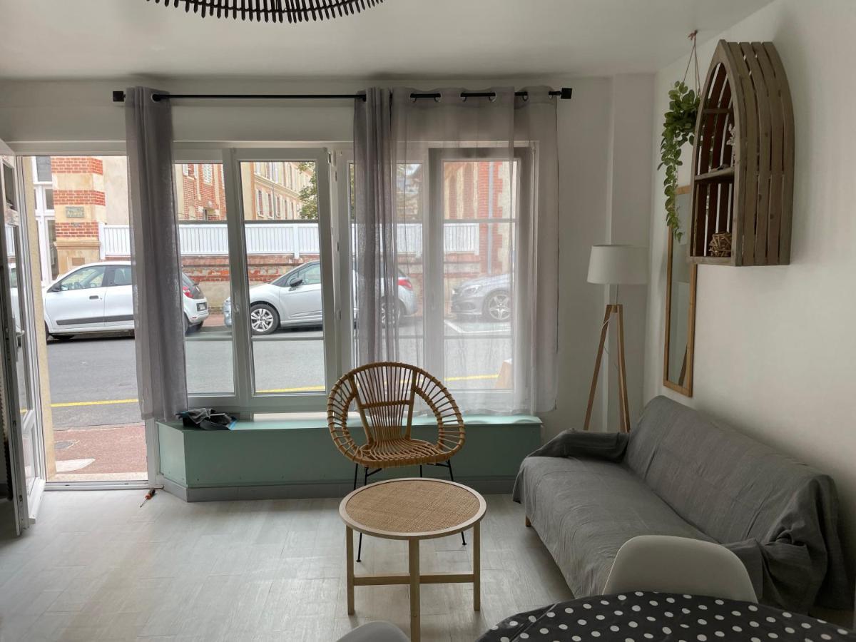 Houlgate Souplex 50M Plage Et Commerces 外观 照片